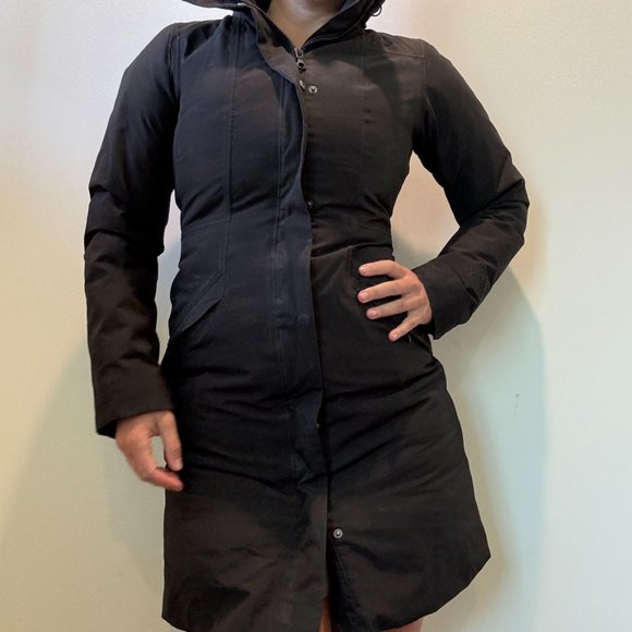 The North Face lightweight waterproof HyVent jacket Small - Picture 5 of 15